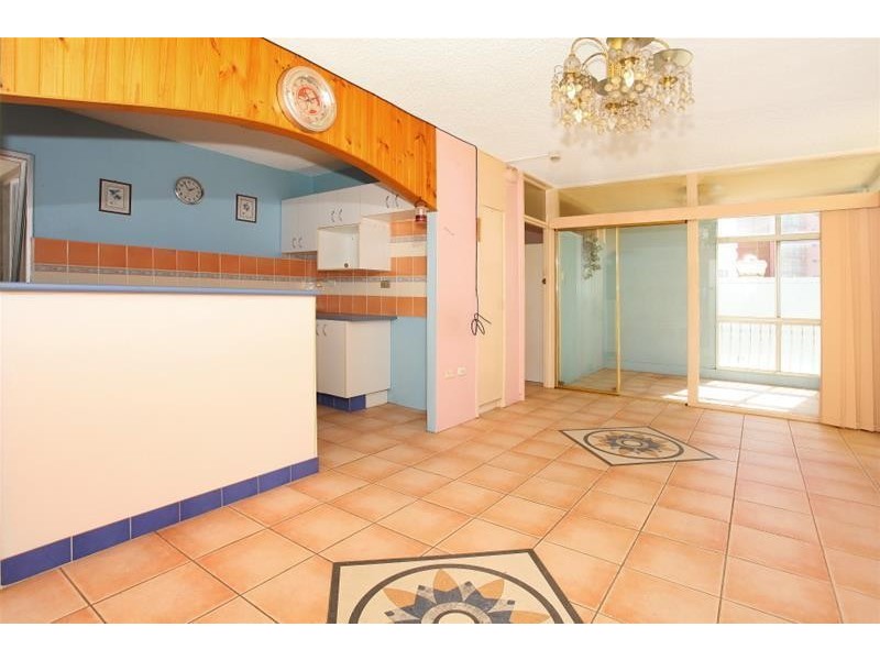 2A/34 Hanlan Street, Surfers Paradise QLD 4217