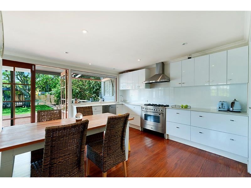 27 Egerton Street, Southport QLD 4215