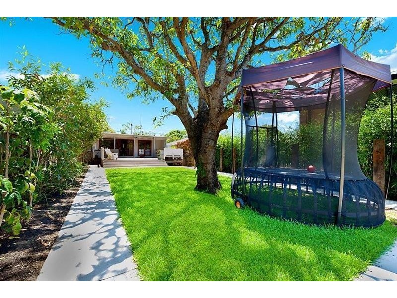 27 Egerton Street, Southport QLD 4215