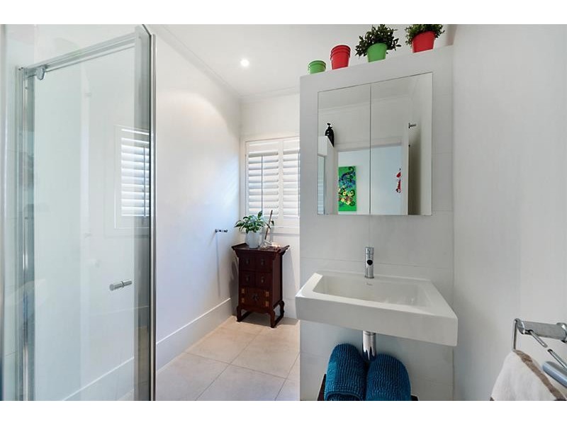 27 Egerton Street, Southport QLD 4215