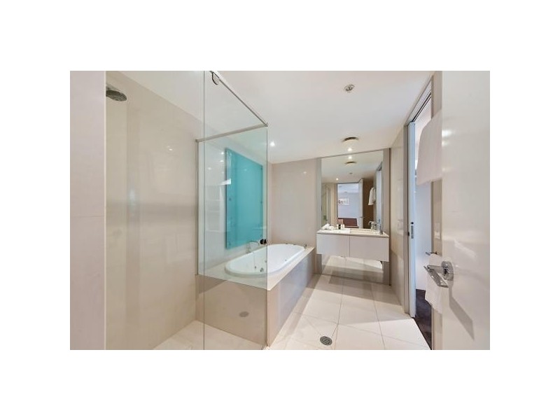 9 Hamilton Avenue “Q1″, Surfers Paradise QLD 4217