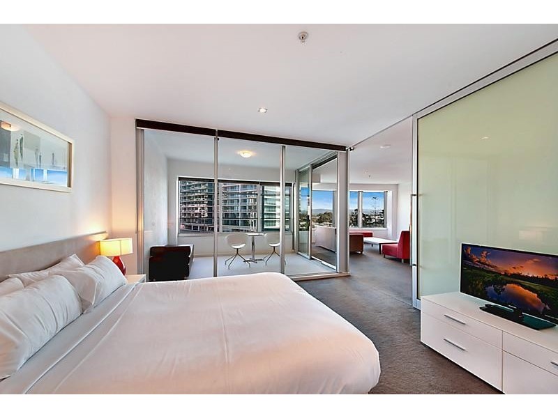 9 Hamilton Avenue “Q1″, Surfers Paradise QLD 4217