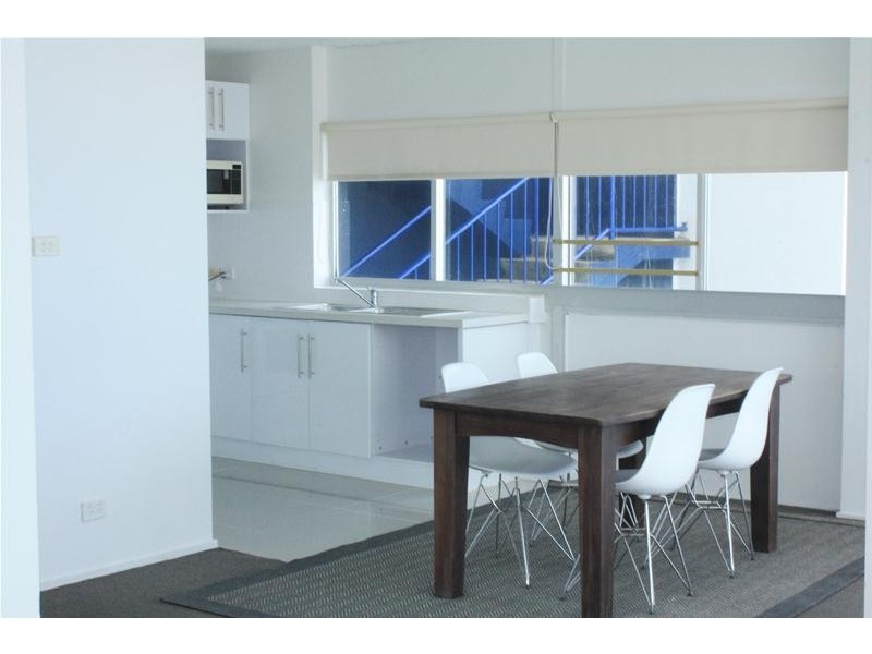 702/43 Garfield Terrace, Surfers Paradise QLD 4217