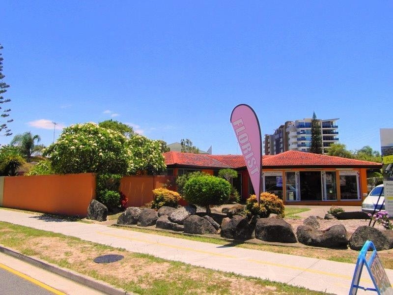 17 Thomas Drive, Chevron Island QLD 4217