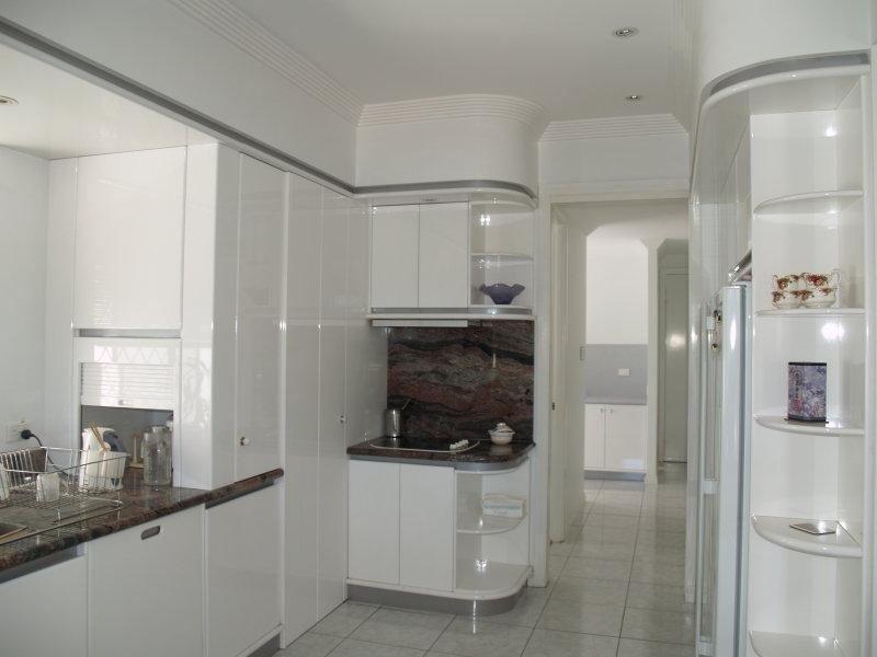 201 Stanhill Drive, Chevron Island QLD 4217