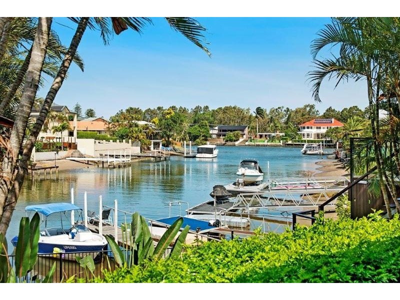 26 Platypus Avenue, Sorrento QLD 4217