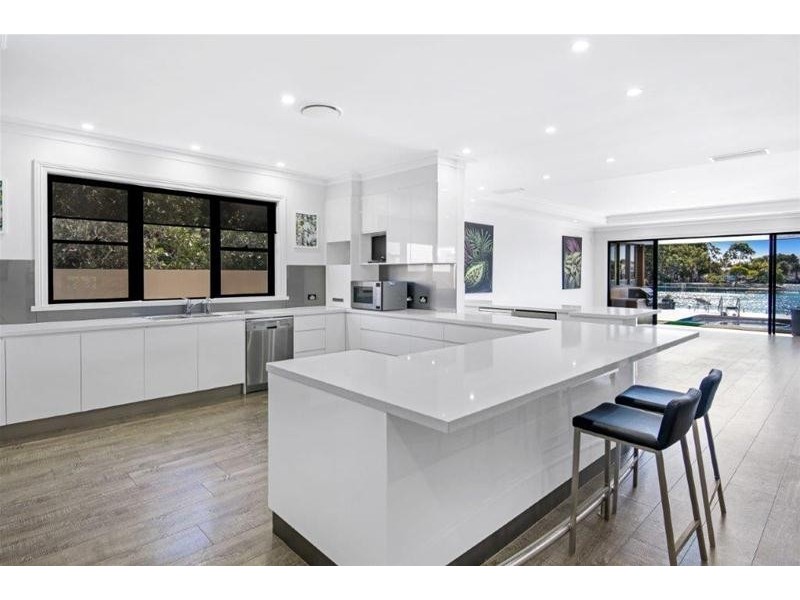 50 Sunrise Boulevard, Surfers Paradise QLD 4217