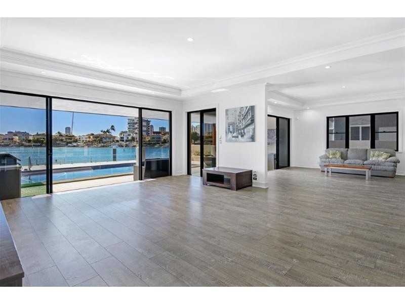 50 Sunrise Boulevard, Surfers Paradise QLD 4217