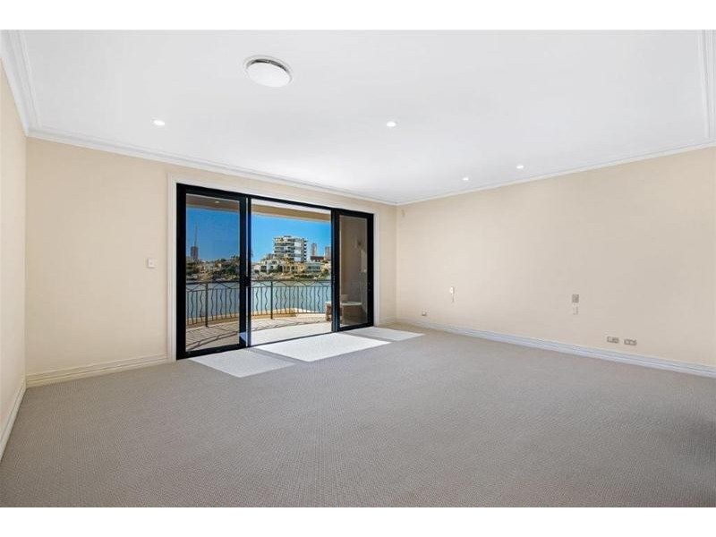 50 Sunrise Boulevard, Surfers Paradise QLD 4217