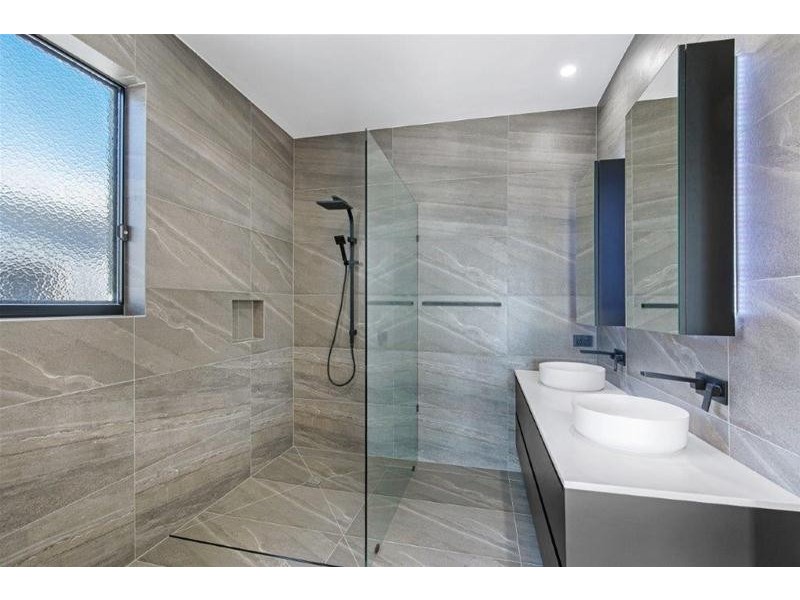 50 Sunrise Boulevard, Surfers Paradise QLD 4217