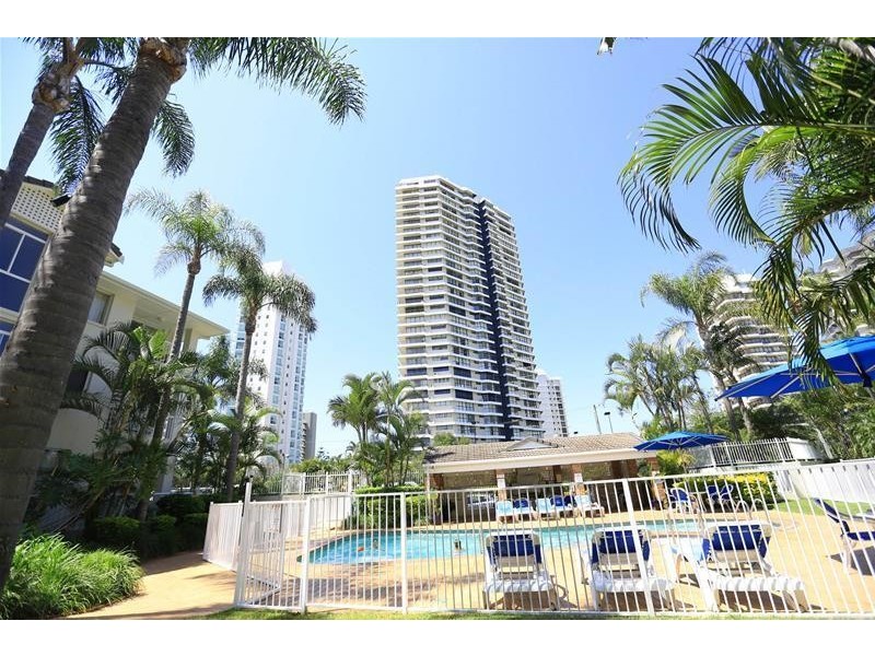 1 Cronin Avenue, Main Beach QLD 4217