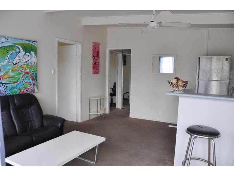 5 Holborow Close, Surfers Paradise QLD 4217