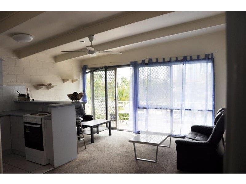 5 Holborow Close, Surfers Paradise QLD 4217