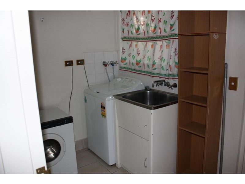 19 Thomas Drive, Chevron Island QLD 4217