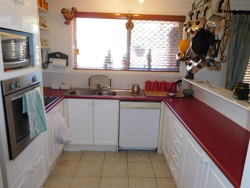 33  Edmund Rice Drive, Southport QLD 4215