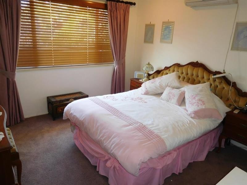 33  Edmund Rice Drive, Southport QLD 4215