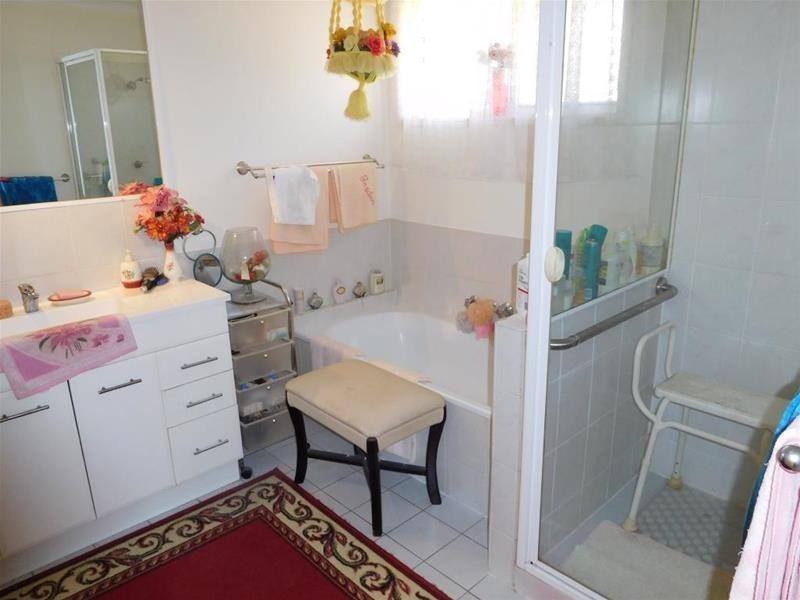 33  Edmund Rice Drive, Southport QLD 4215