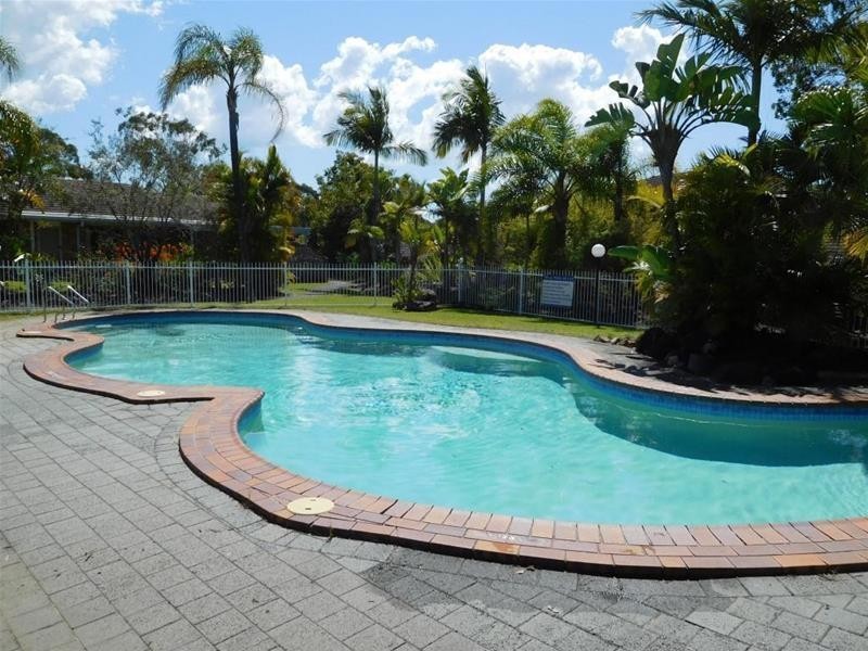 33  Edmund Rice Drive, Southport QLD 4215