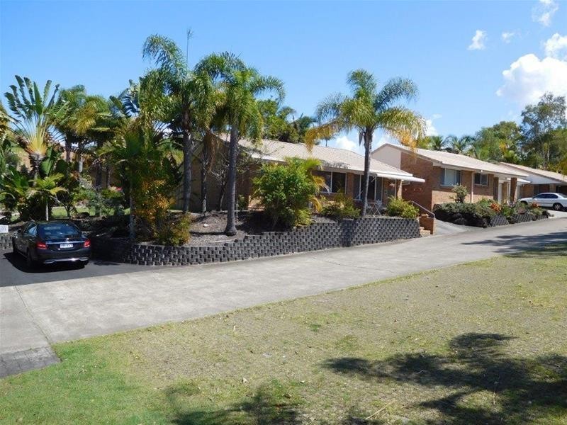 33  Edmund Rice Drive, Southport QLD 4215