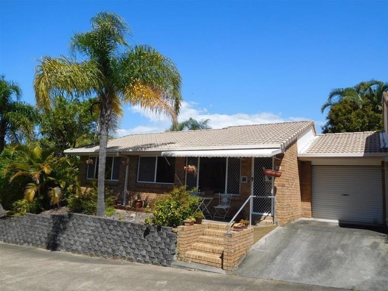 33  Edmund Rice Drive, Southport QLD 4215