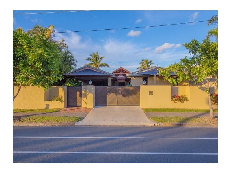 343 Bayview Street, Hollywell QLD 4216