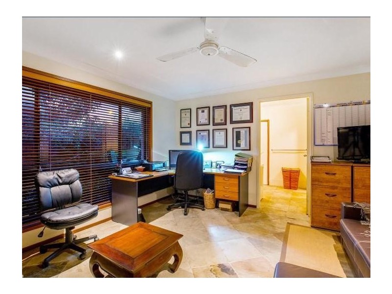 343 Bayview Street, Hollywell QLD 4216