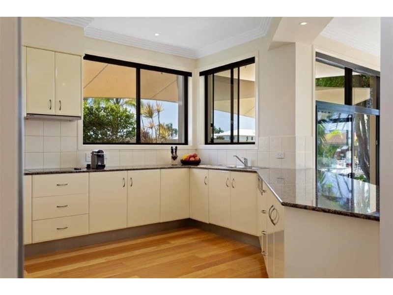 1/21  Vespa Crescent, Surfers Paradise QLD 4217
