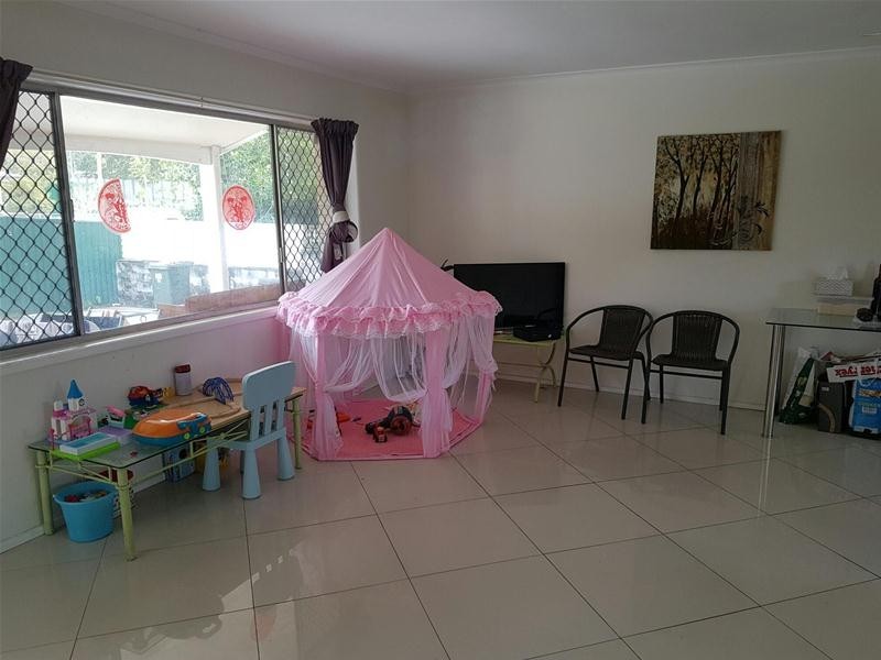 21 Kumbari Avenue, Southport QLD 4215