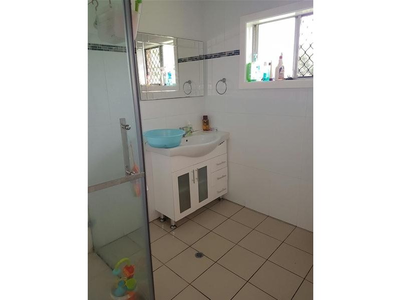 21 Kumbari Avenue, Southport QLD 4215