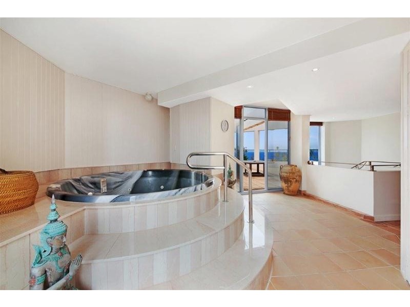 ‘Mustique’ Penthouse 3456 Main Beach Parade, Main Beach QLD 4217