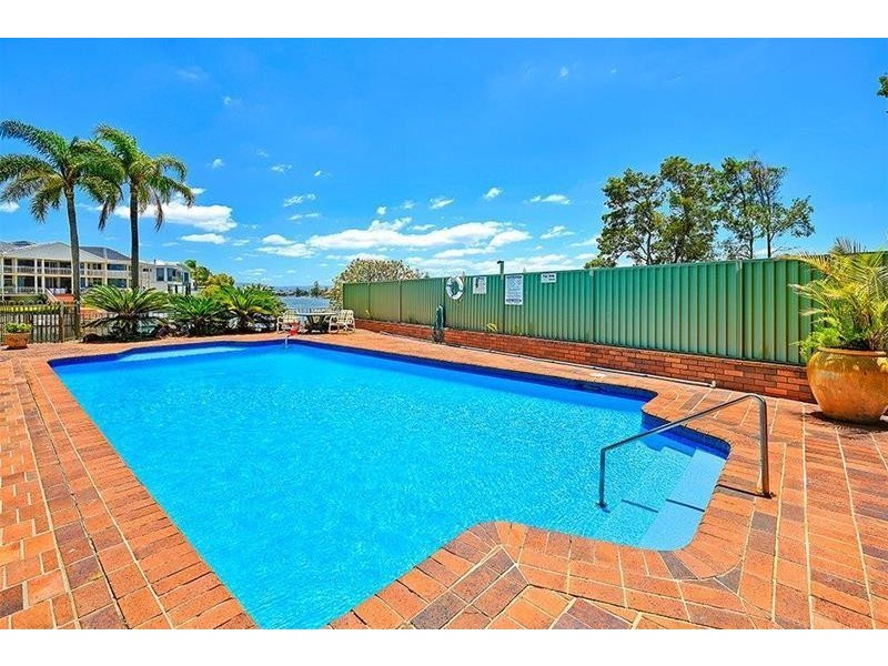 30/37 Monaco Street, Broadbeach QLD 4218