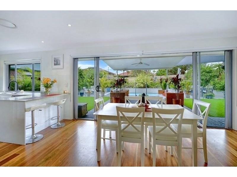 20 Mentone Avenue, Bundall QLD 4217