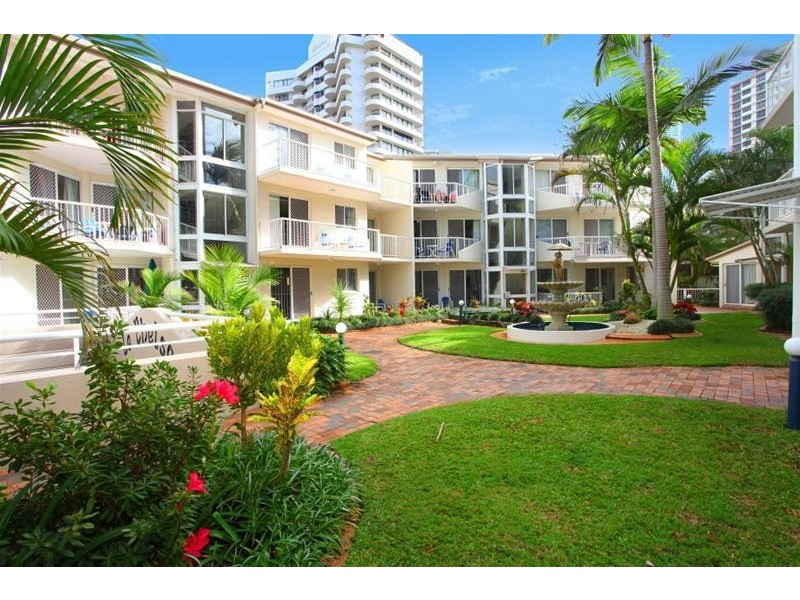 11 Frederick Street Le Chelsea, Surfers Paradise QLD 4217