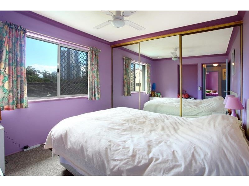 11 Frederick Street Le Chelsea, Surfers Paradise QLD 4217