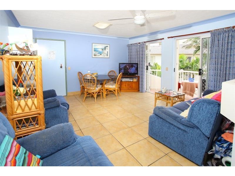 11 Frederick Street Le Chelsea, Surfers Paradise QLD 4217