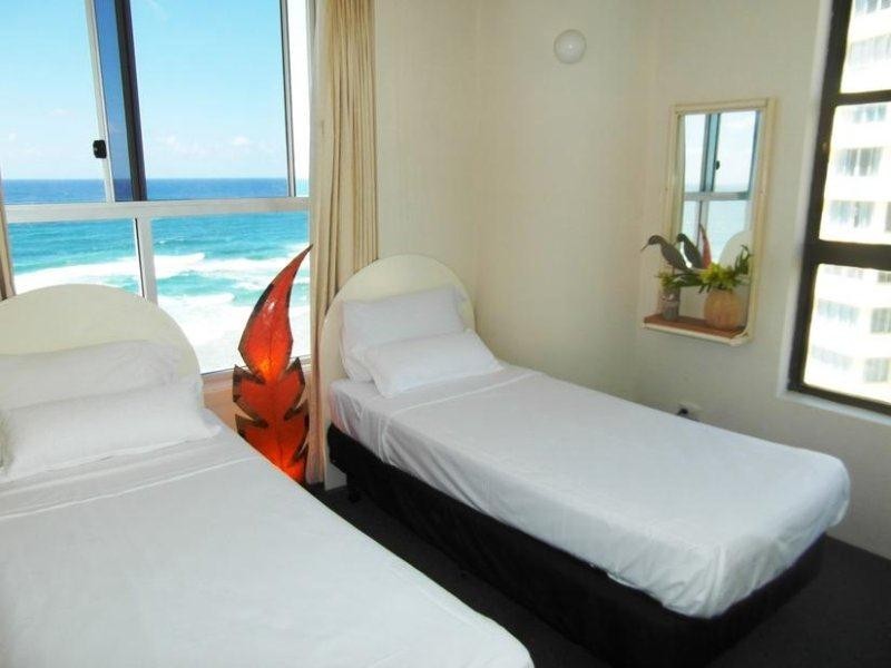 29 Northcliffe Terrace ‘The President’, Surfers Paradise QLD 4217