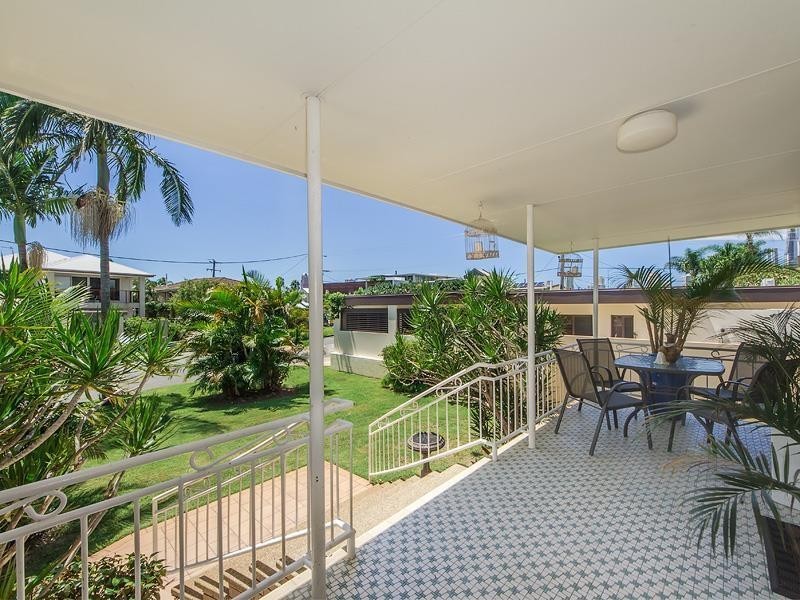 4  Capistrano Court, Southport QLD 4215