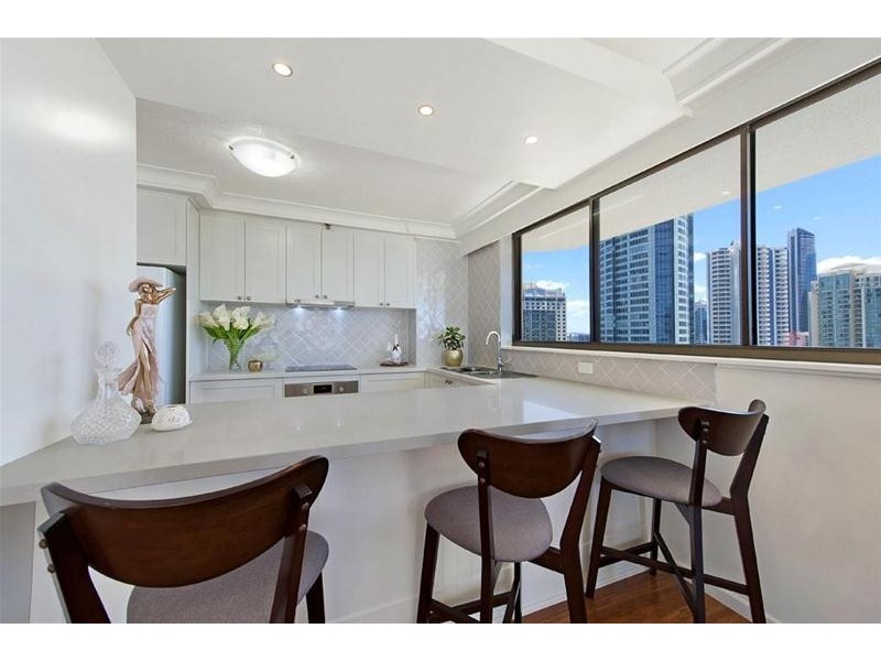 ‘Longbeach’ 28 Northcliffe Terrace, Surfers Paradise QLD 4217