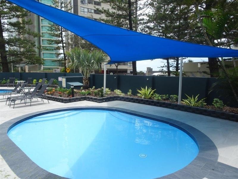 ‘Longbeach’ 28 Northcliffe Terrace, Surfers Paradise QLD 4217