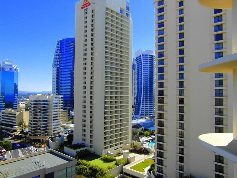 18 Hanlan Street ‘Beachcomber’, Surfers Paradise QLD 4217