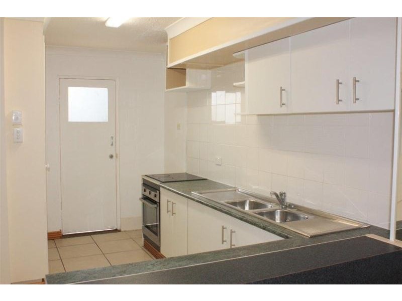 13/34 Remembrance Drive, Surfers Paradise QLD 4217