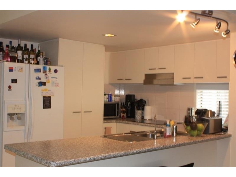 64 Marble Arch Place, Arundel QLD 4214