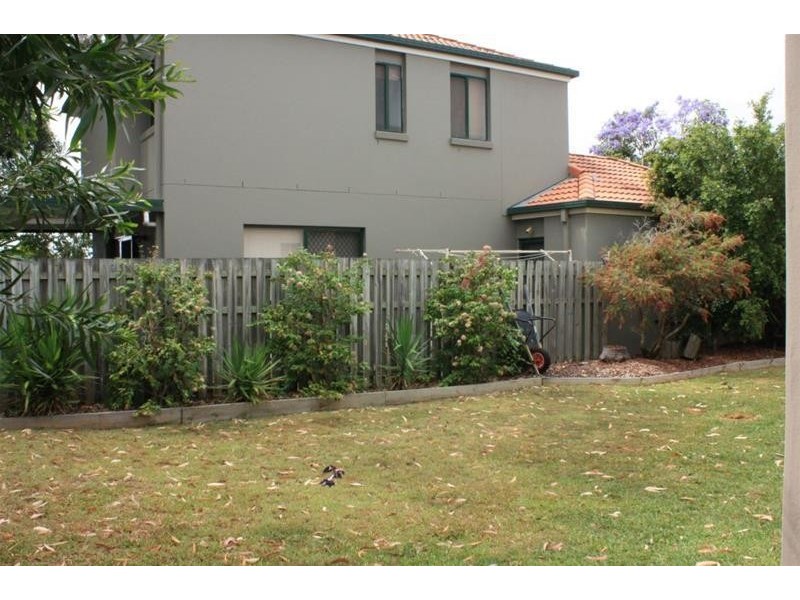 64 Marble Arch Place, Arundel QLD 4214