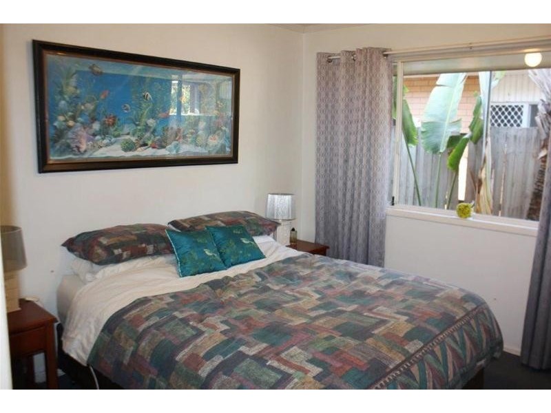 2/27 Oak Avenue, Surfers Paradise QLD 4217