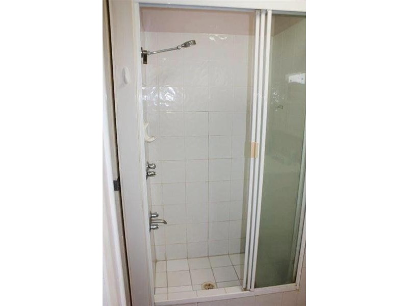 2/27 Oak Avenue, Surfers Paradise QLD 4217