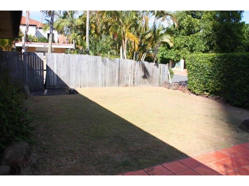 2/27 Oak Avenue, Surfers Paradise QLD 4217