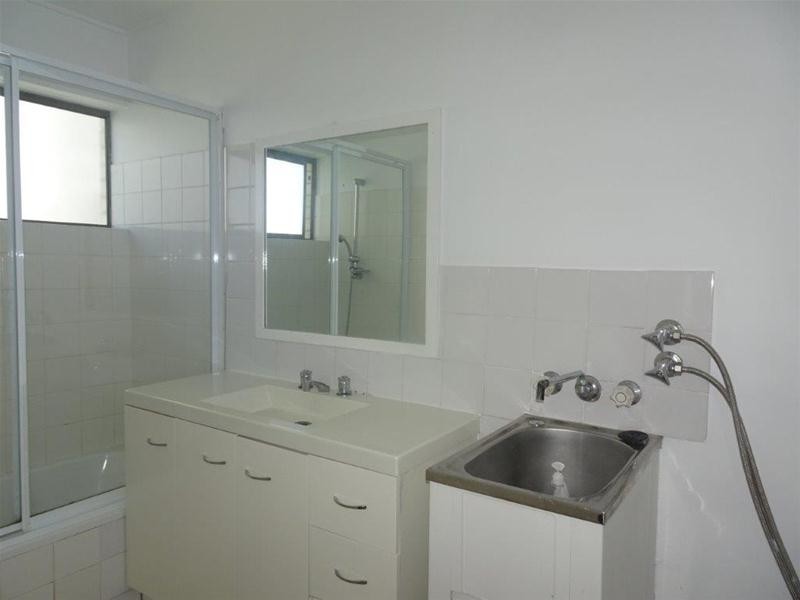 11/26 Palm Avenue, Surfers Paradise QLD 4217