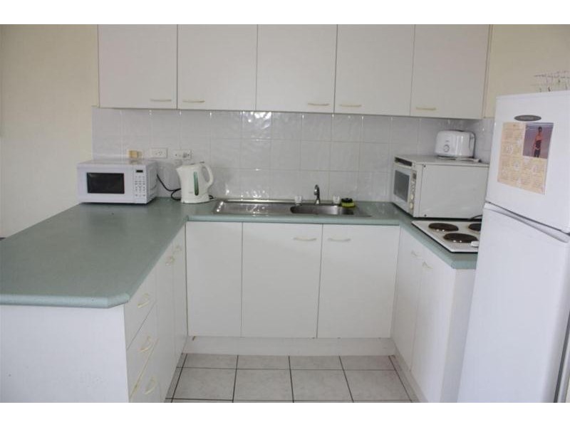 202/9 Trickett Street, Surfers Paradise QLD 4217