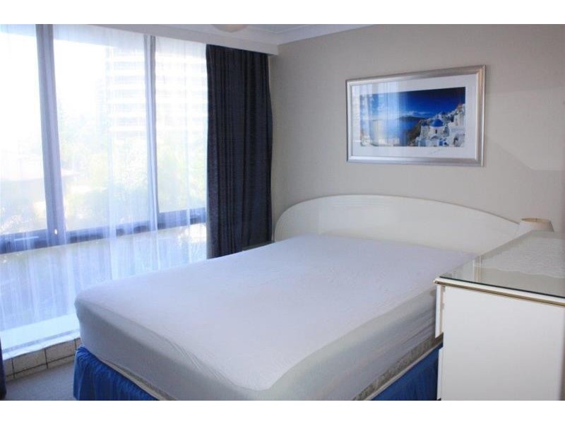 4 Thornton Street, Surfers Paradise QLD 4217