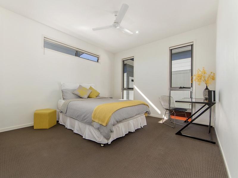 3/132 Eugaree Street, Southport QLD 4215